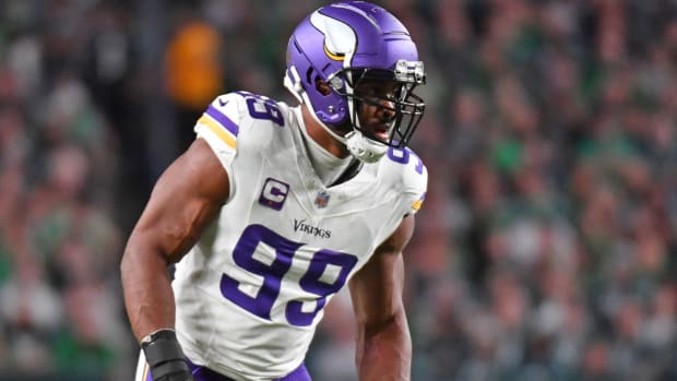 Vikings edge rusher Danielle Hunter